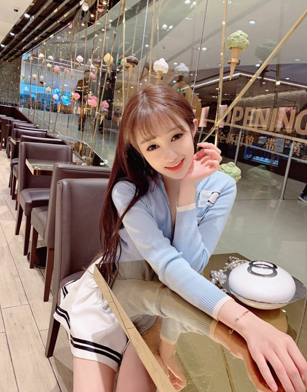 温哥华外围留学生