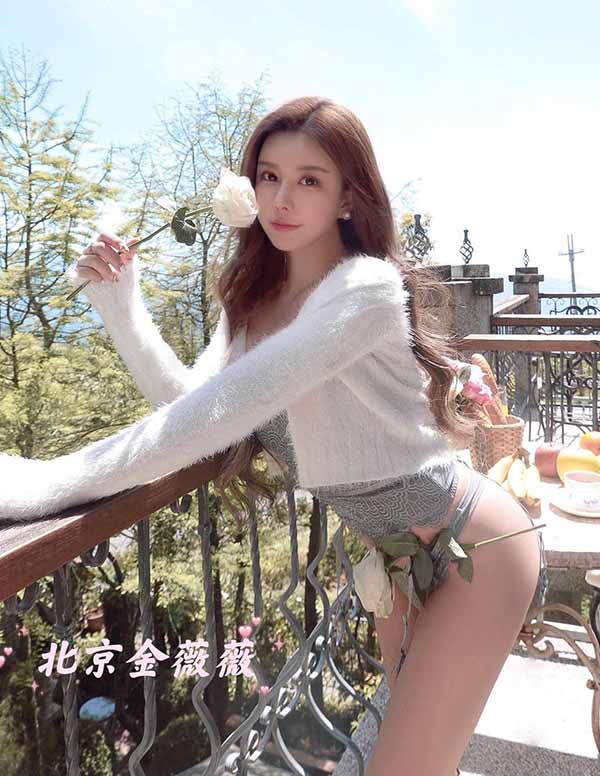 温哥华伴游大学生